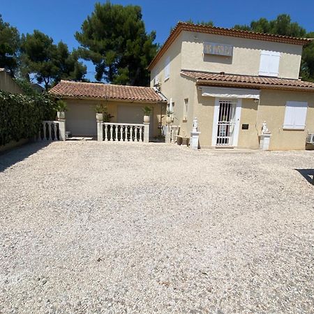 Suite Spa Acces Autonome Beaucaire  Εξωτερικό φωτογραφία